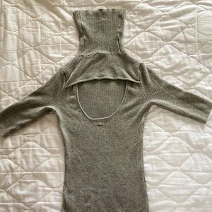 GUESS Turtleneck open back Quarter Sleeve